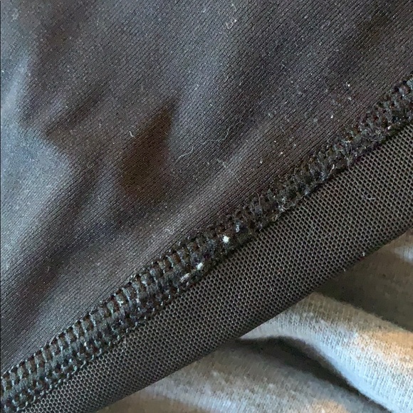 Lululemon Black Cropped Leggings - Picture 8 of 8
